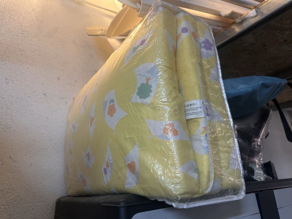 Cama de viagem chicco + colchão dobravél