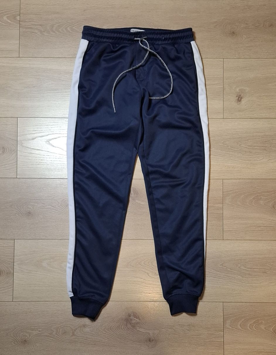 Spodnie dresowe męskie Pull&Bear, dresy, lampasy, ściągacze, joggery