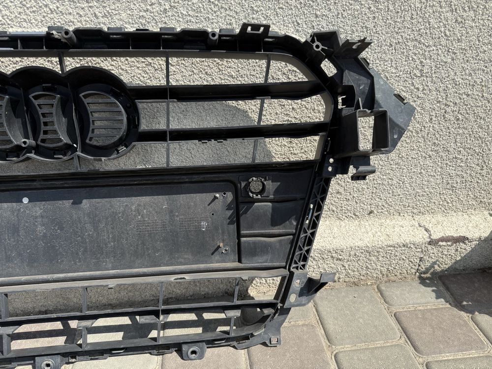 Решітка Audi A4 B8 rest