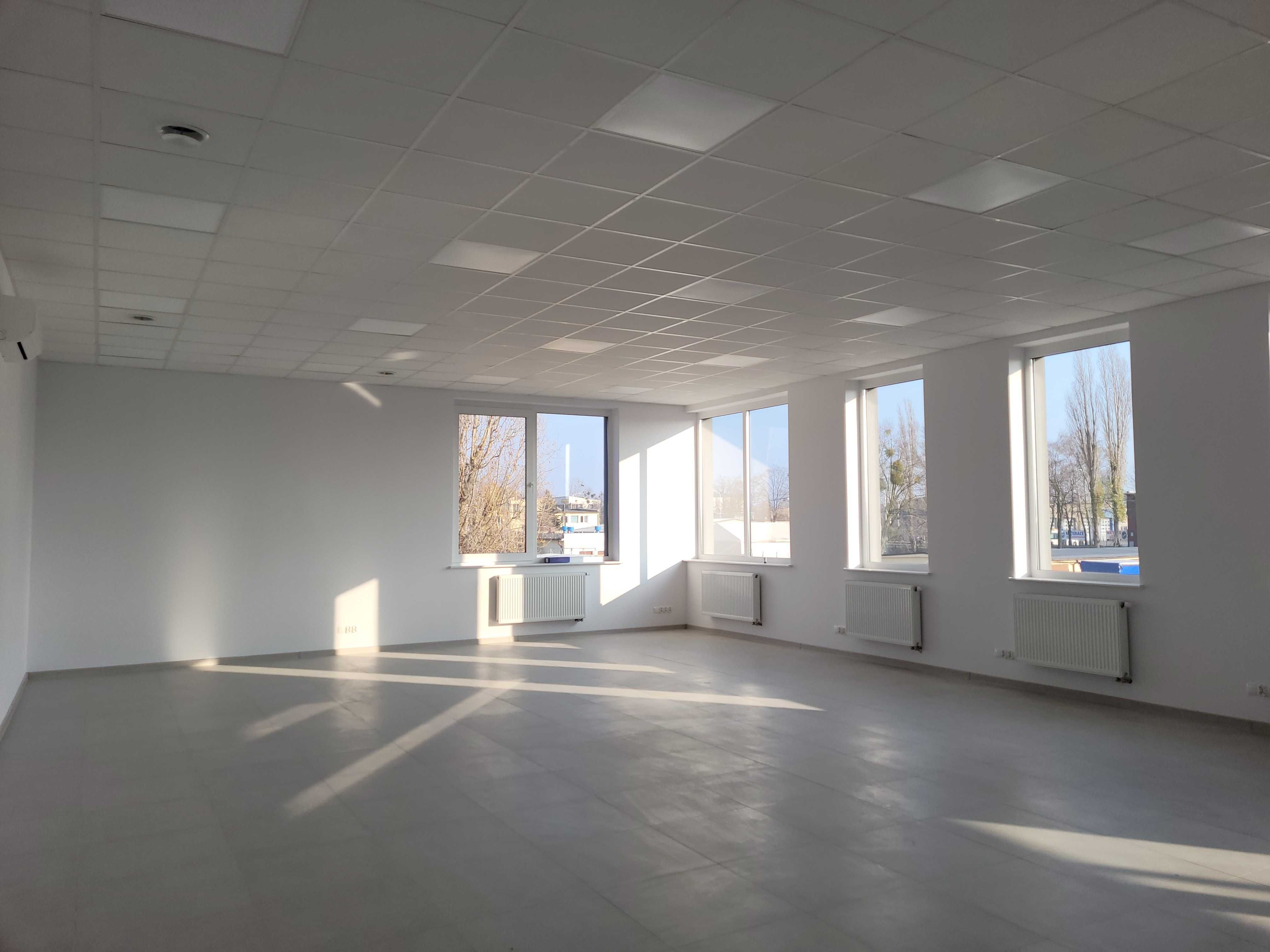 Powierzchnia magazynowa 1100 m2 oraz biura 180 m2 - bez pośredników.