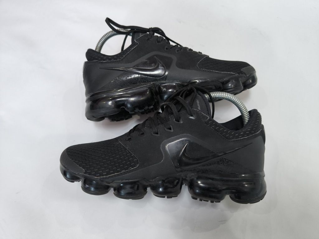 Кросівки від фірми Nike Vapormax38.5