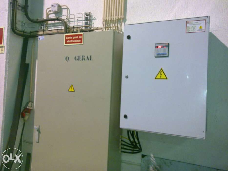 Quadros de Compensação de Energia REACTIVA
