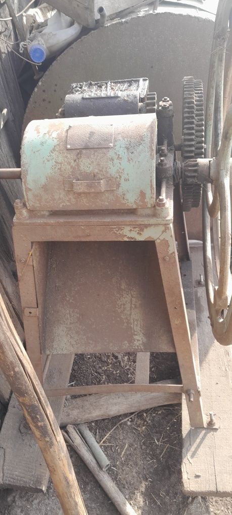 Продам січкарню для переробкі сіна