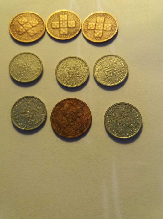 Moedas Portuguesas de 1$00 - 2$50 - 50, 20 e 10 Centavos - Impecáveis