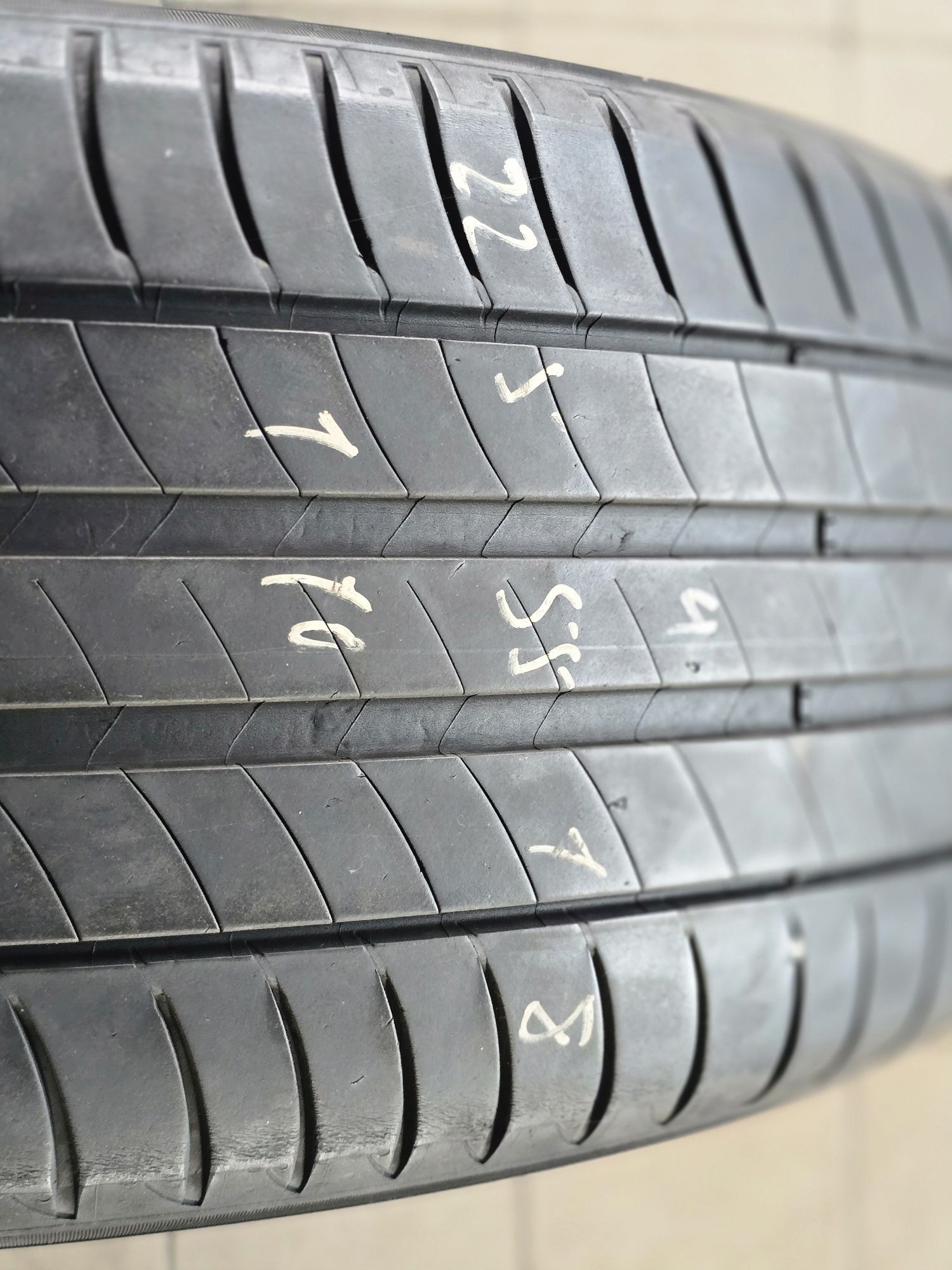 Pneus 225/55 R18