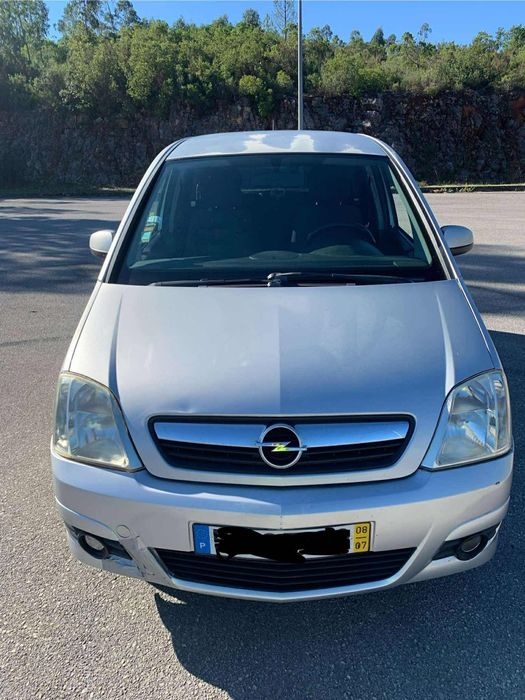 Vende se Opel Meriva