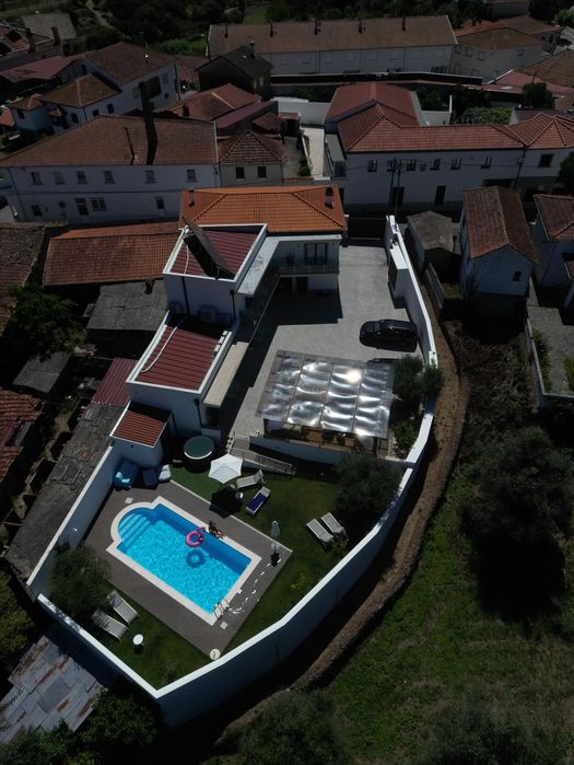Casa para ferias com 7 quartos, 14-19 pessoas, em região Coimbra