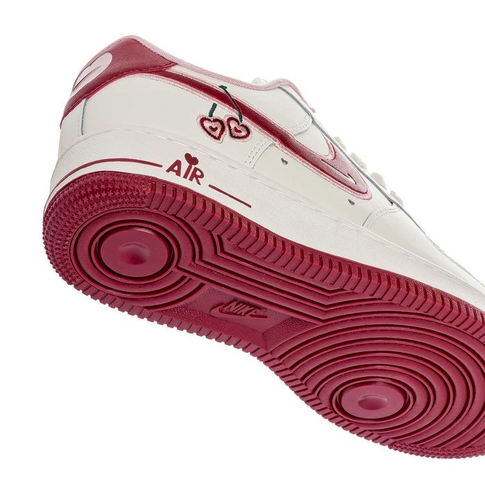 Женские кроссовки Nike Air Force 1 Low "Valentine's Day Cherry" 36-40