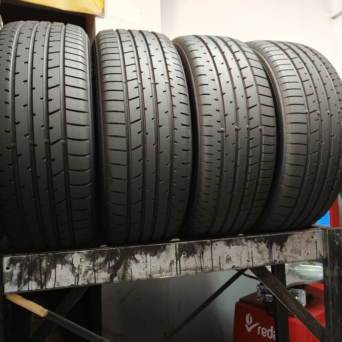 225/55/19 Sprzedam komplet opon letnich Toyo