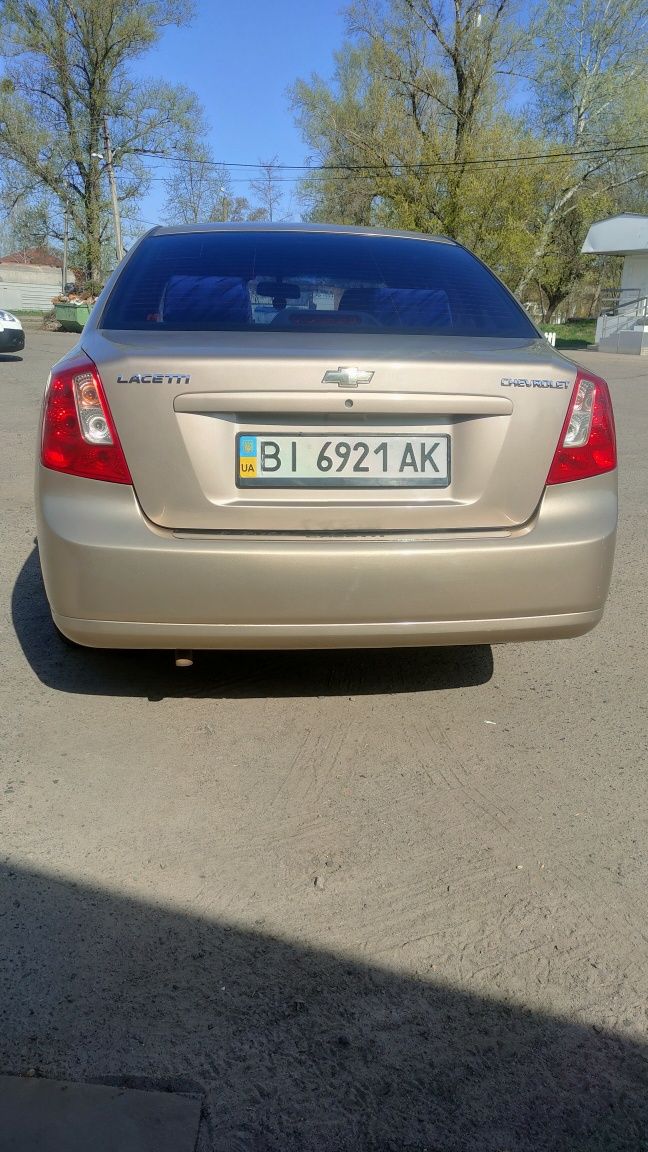 Chevrolet lacetti.