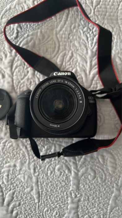 Canon EOS 1200d + acessórios + cartão de memória - negociável
