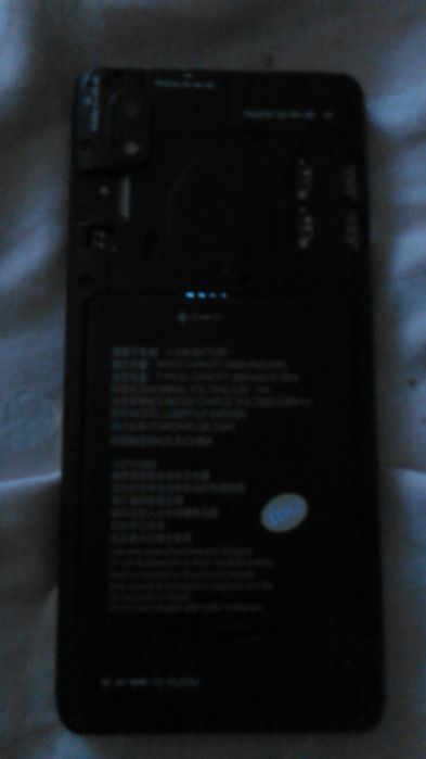 Продам смартфон зте а3  1/32памяти