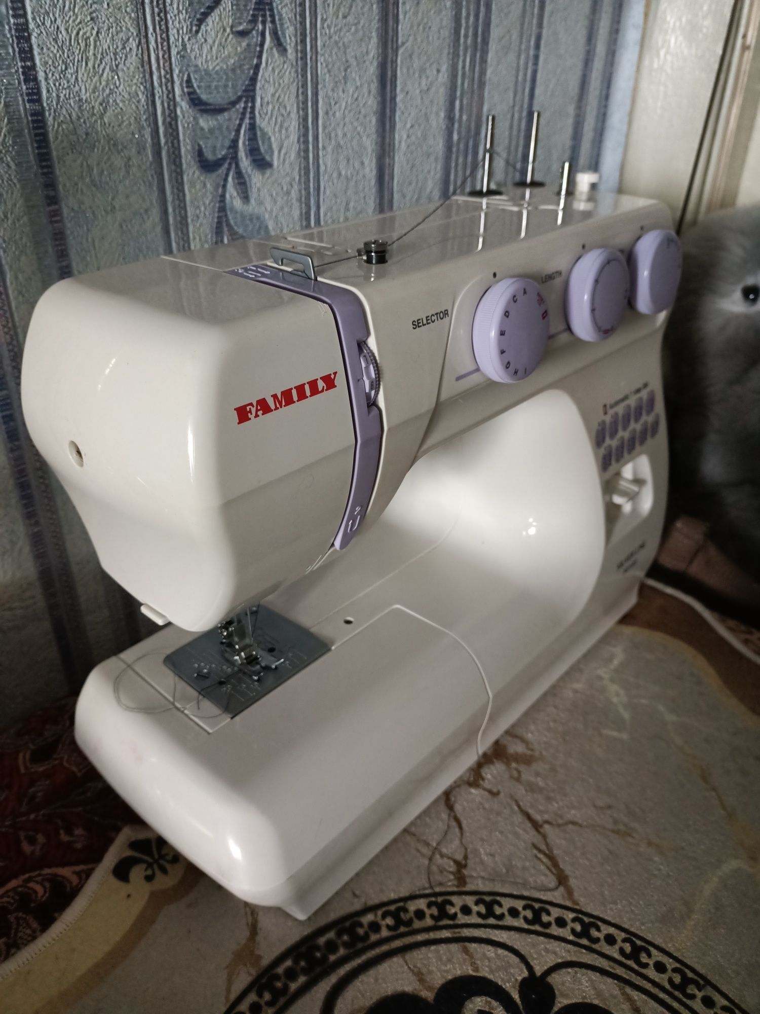 Продам швейну ииашину,