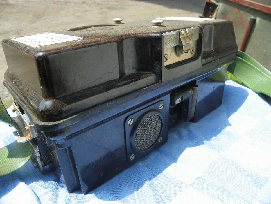 Niemiecki wojskowy telefon polowy