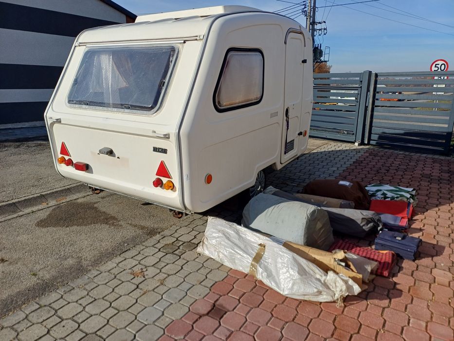 Niewiadów  przyczepa kempingowa n126 przecionek  namiot