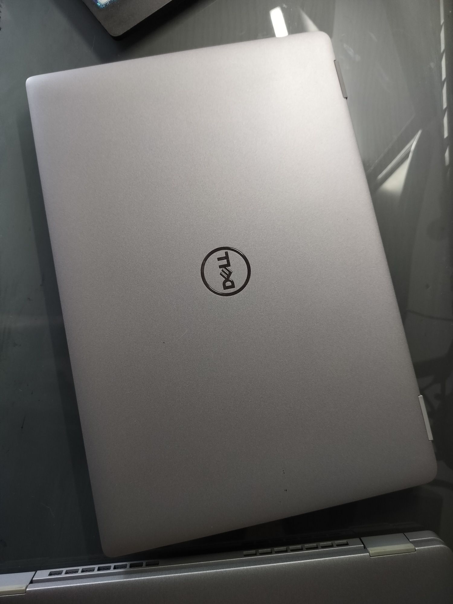 DELL 5320 13.3″ Ecrã Tátil Core I5-1145G7U 16GB 512GB NVMe - Garantia