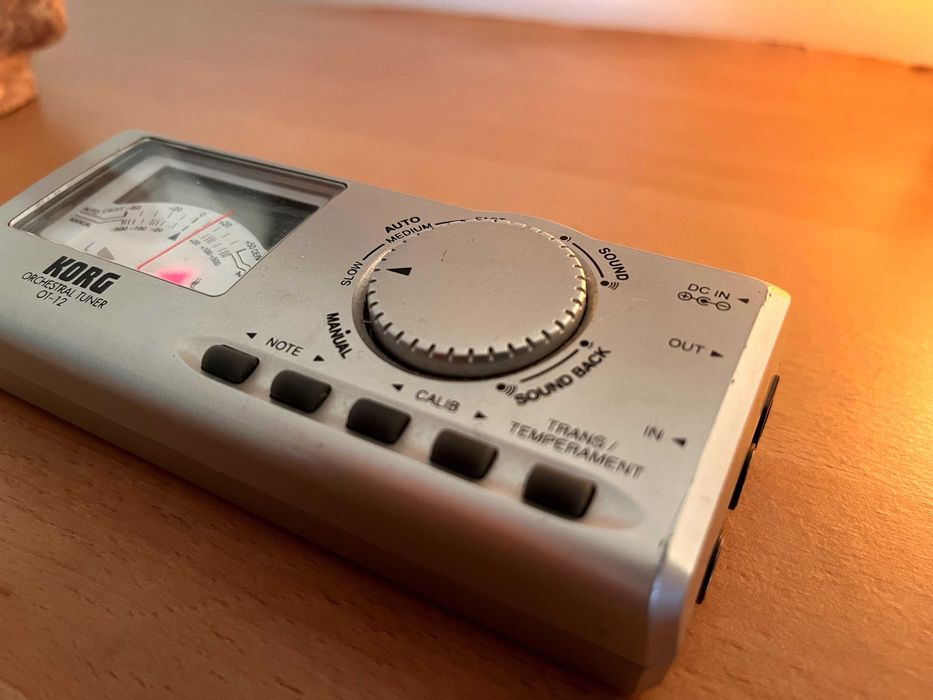 Afinador Korg (Orchestral Tuner) Ot-12 | Bom Estado.