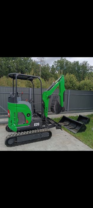 Послуги міні екскаватора Львів та район.