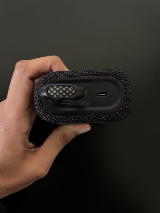 jbl go 3 preta usada