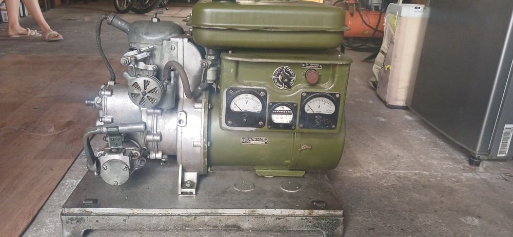 Продам бензогенератор ГАБ-1