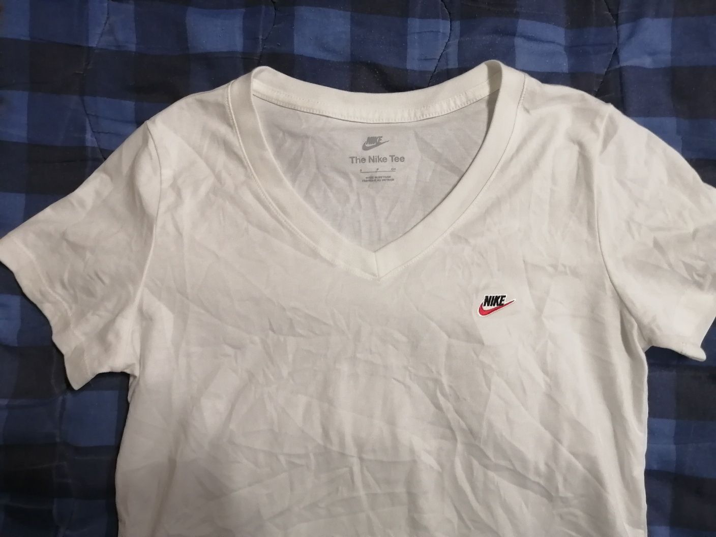 Белая женская футболка Nike р. S-M, р.158-164. Оригинал.