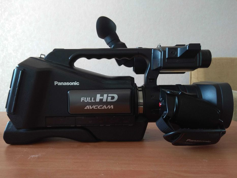 Відеокамера Panasonic AG-AC8EJ full HD flesh