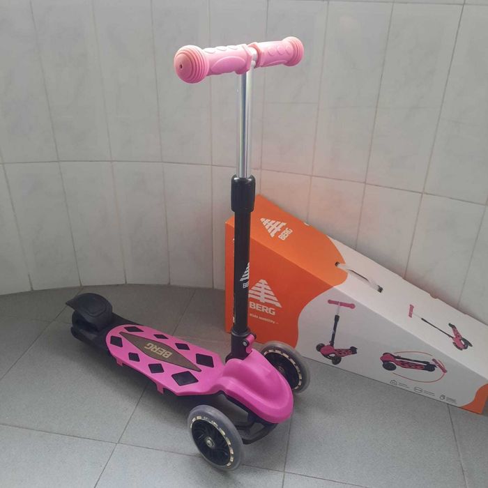 Trotinete Berg com Caixa