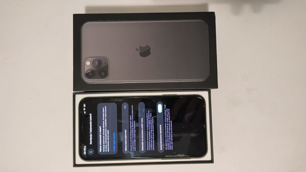 Apple iPhone 11 Pro Max 512 GB – Stan IDEALNY, Space Gray