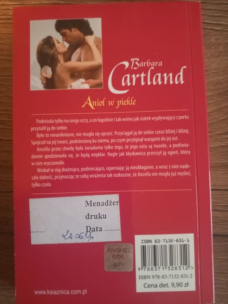 Anioł w piekle - Barbara Cartland