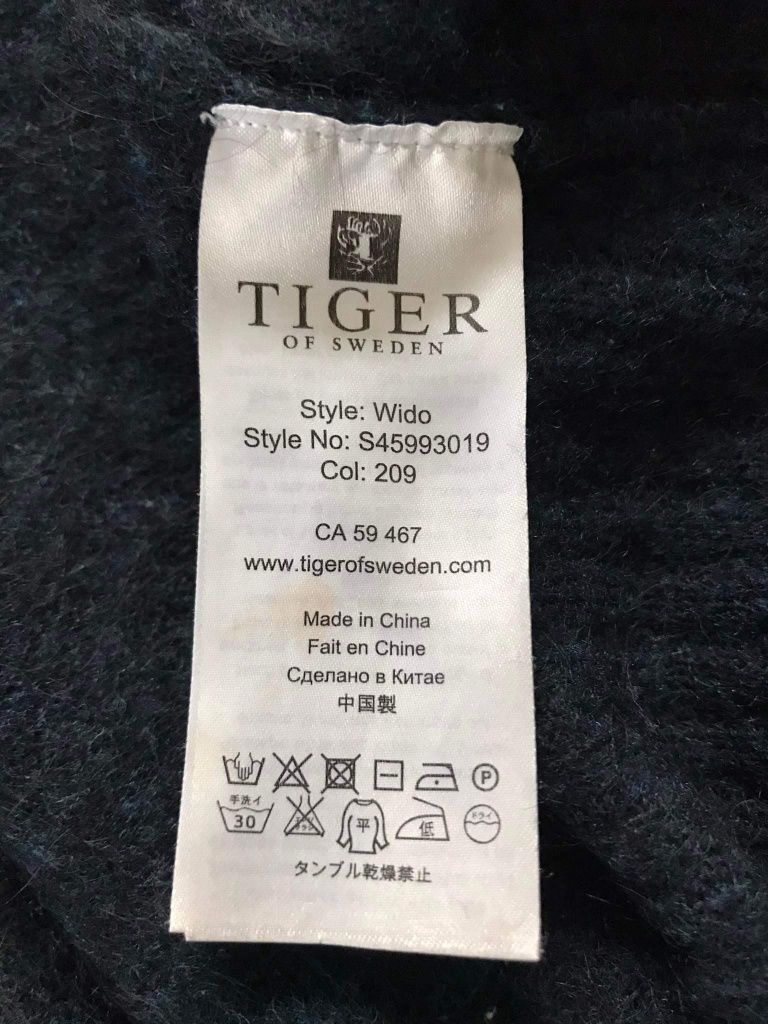 Tiger of sweden sweter damski S wełna moher
34%wełna  
34%moher 
rozmi