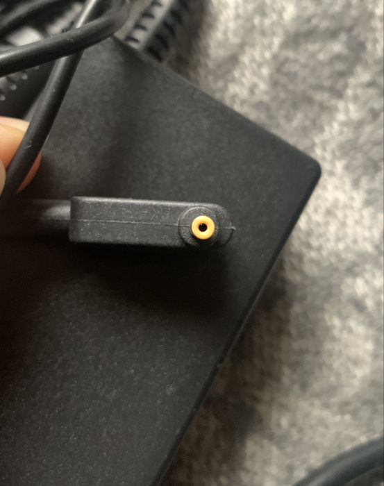 Блок живлення chicony ac adapter 100-240v 1.7 A