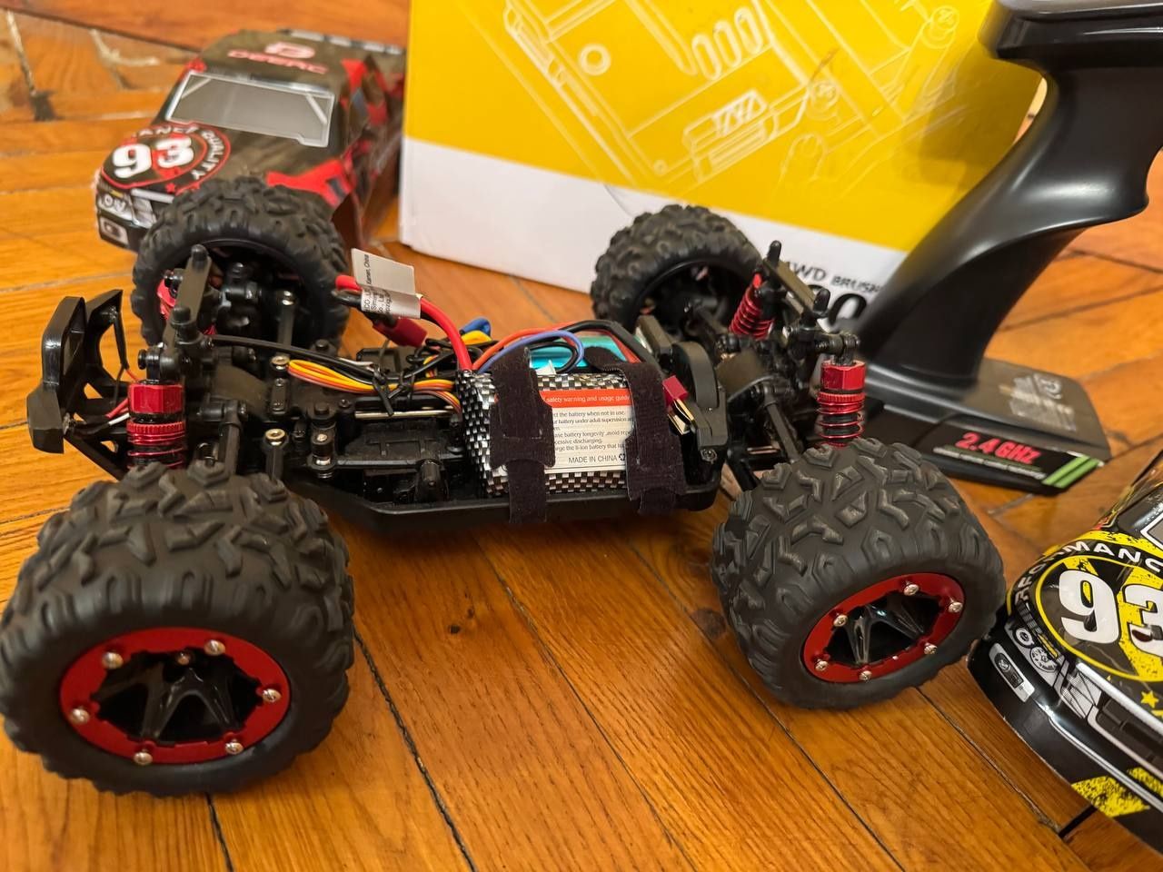 Brushless  300e  60 км RC машинка на радіо керуванні