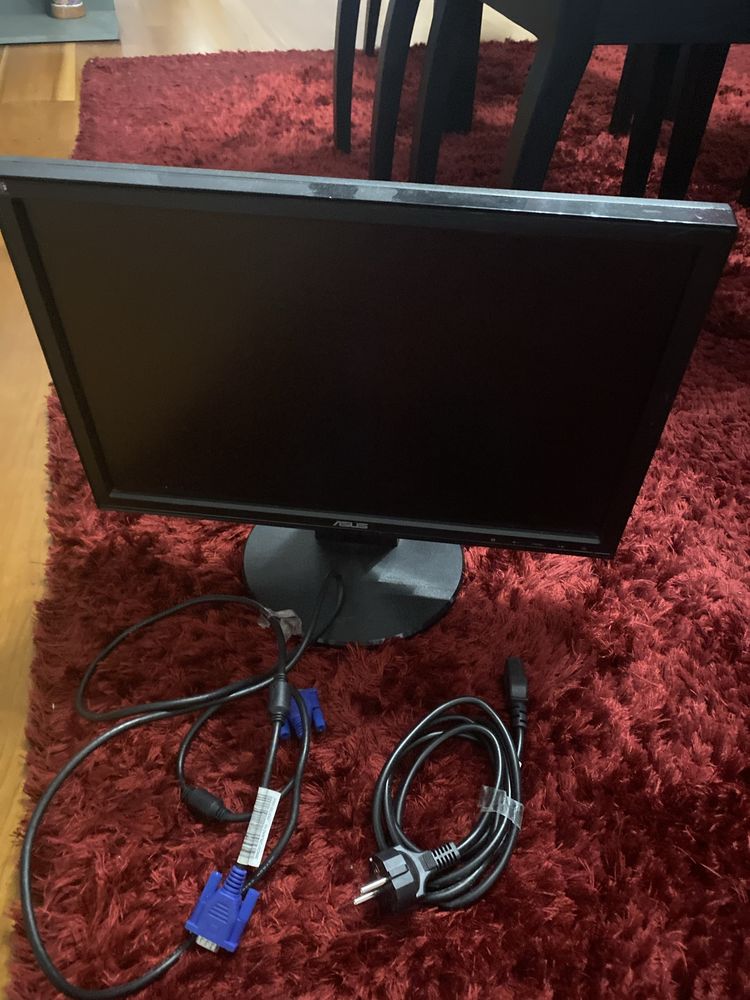 Monitor Asus em muito bom eatado