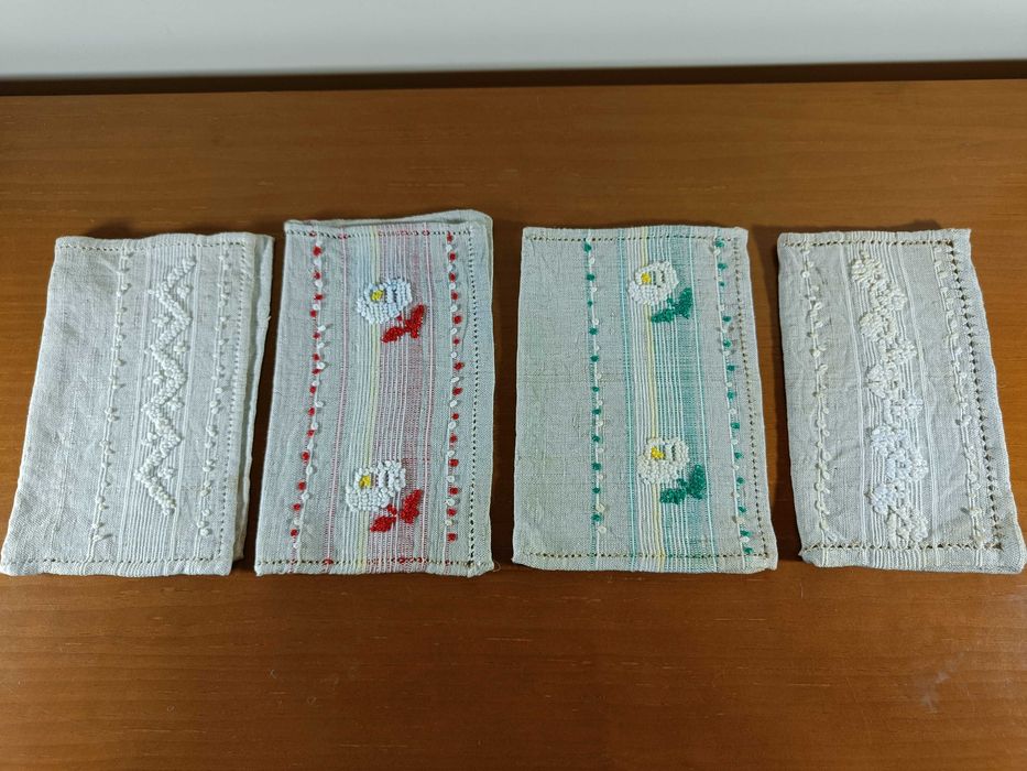 Conjunto guarda talheres /várias cores/ em linho com bordados