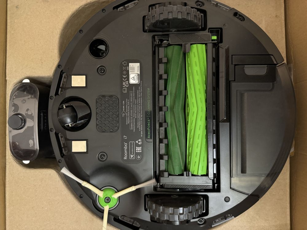 Робот-пилосос iRobot Roomba i7156