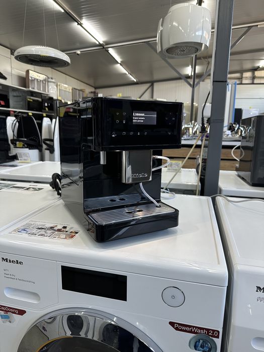 Кавомашина Miele CM 63 автоматична кавоварка міле