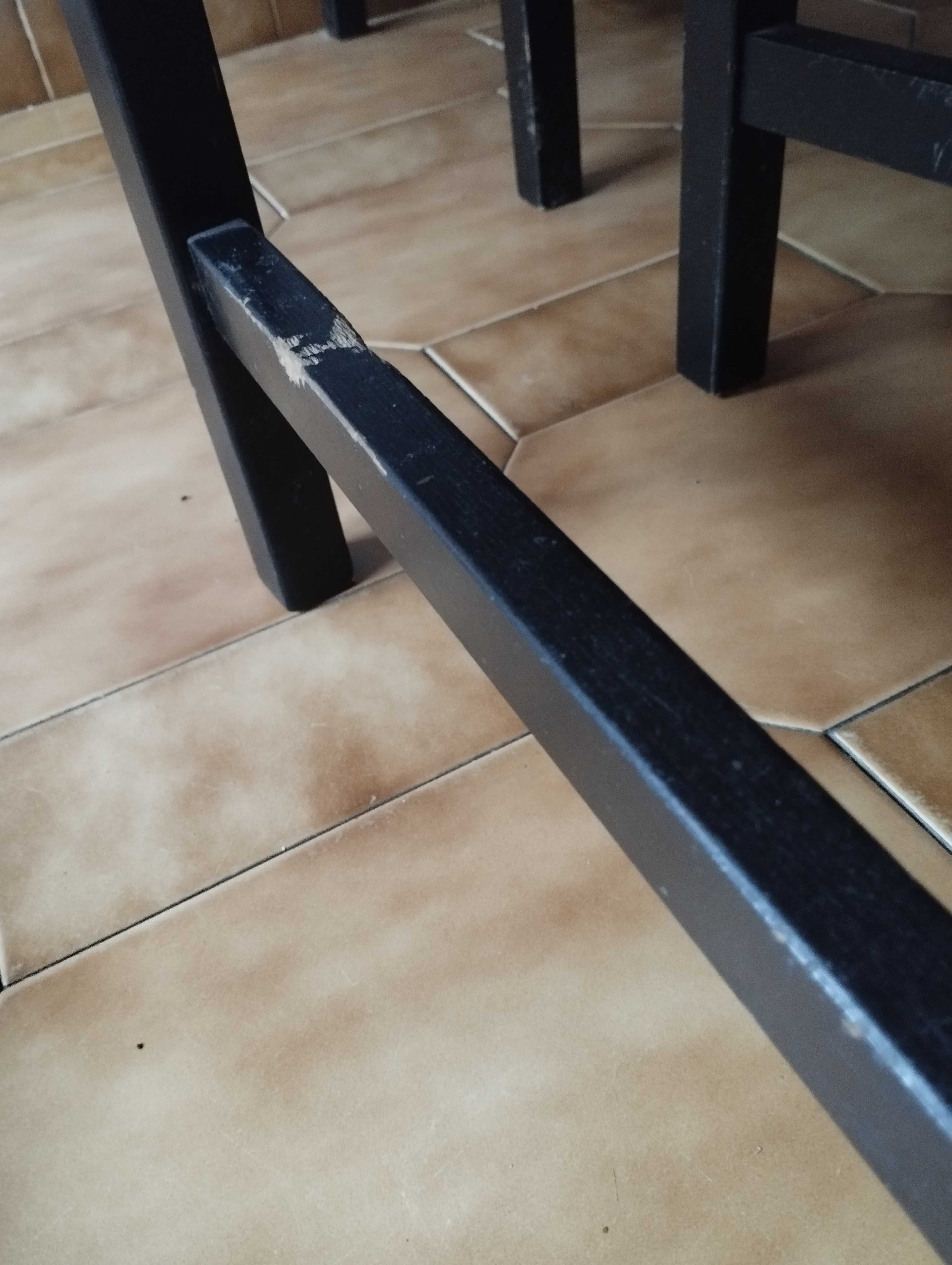 Mesa de Refeições com 4 cadeiras