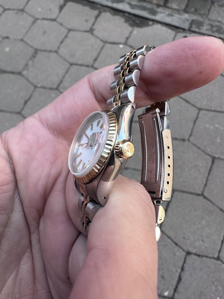 Rolex Date 69173 26mm Steel/Gold  $3.4k