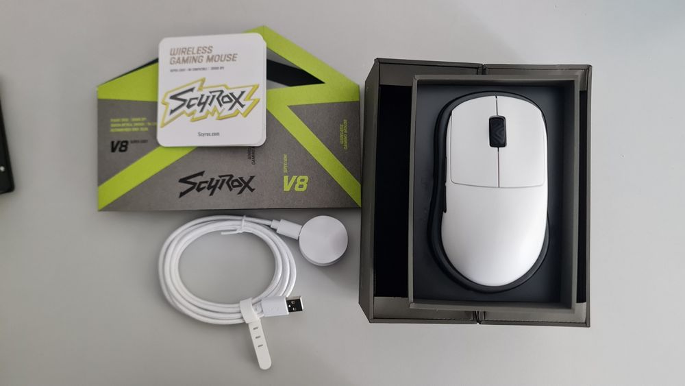 Mouse gamer Scyrox V8