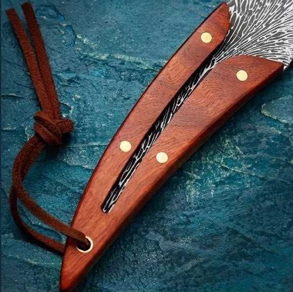 Охотничий нож (туристический)