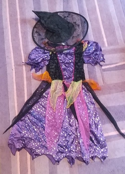 Strój karnawałowy: Elza,  królewna, indianka, calineczka, czarodziejka