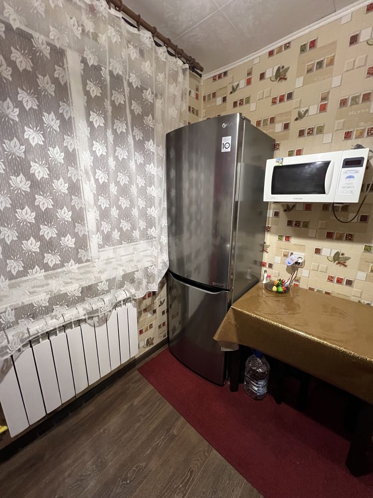 Продам 2 комнатную квартиру на Одесской
