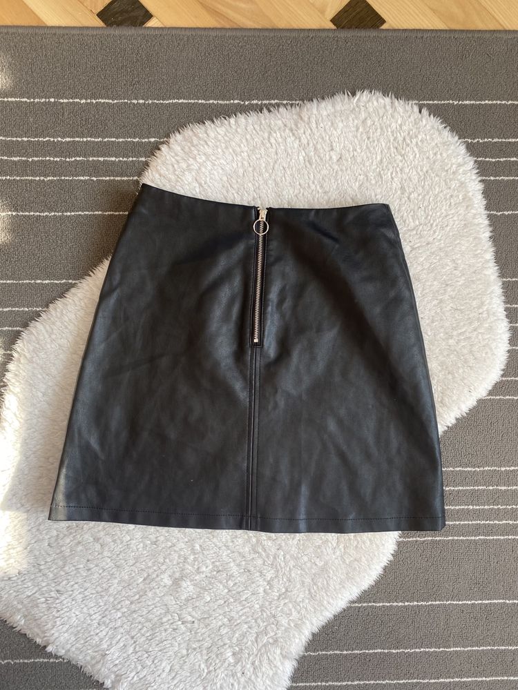 spódnica mini spódniczka eko skóra Primark czarna zamek krótka rozm S