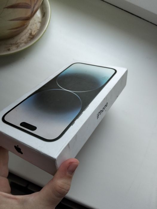Коробка с айфона