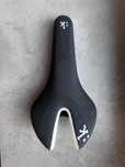 Nowe siodelko rowerowe triathlonowe fizik ardea tri