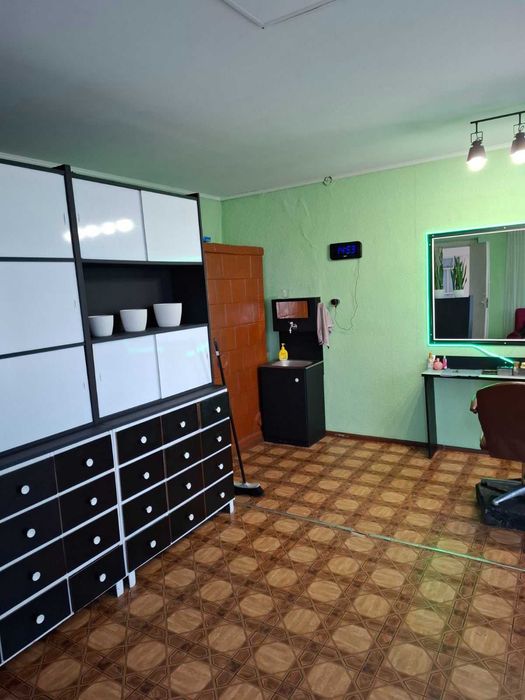 Одноповерхова будівля 110,1 м2, 0.06 га, Ломачинці, вул. Шлях, 19-Б