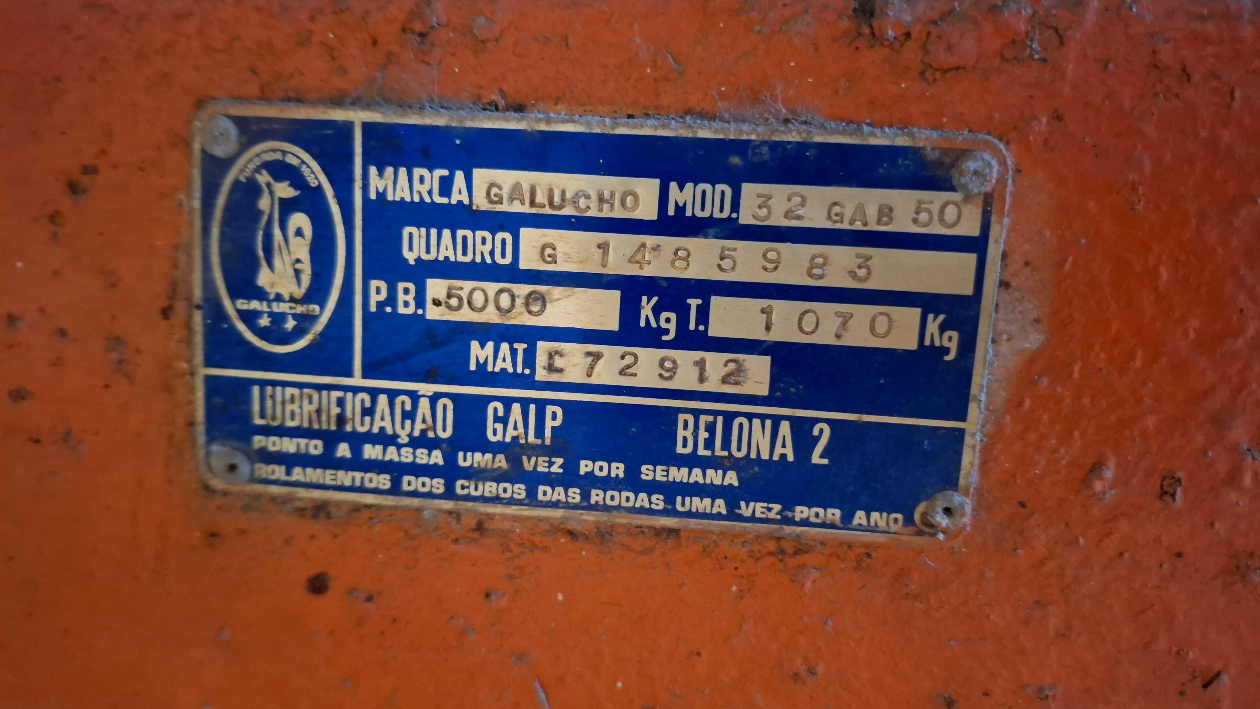 Reboque de trator
