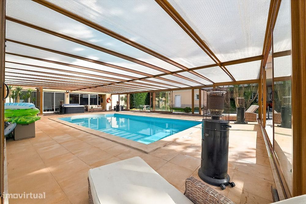 Moradia T5 para venda