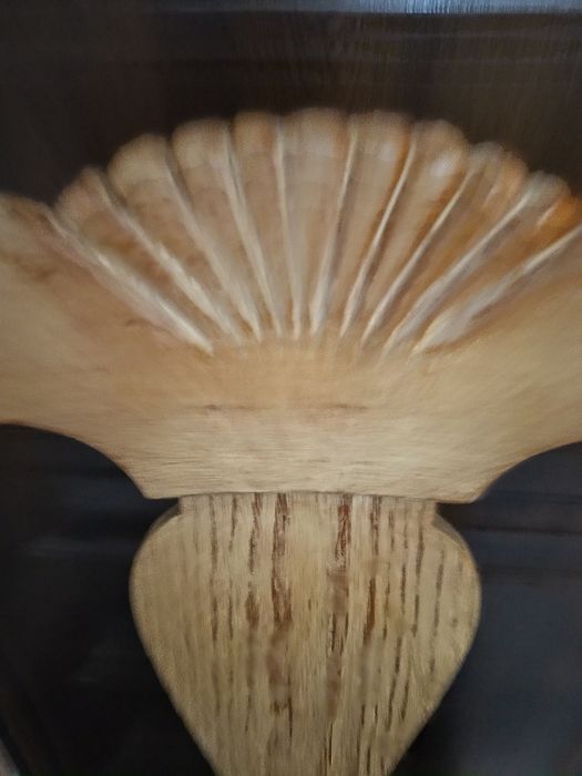 Krzesło rustykalne, tapicerowane, naturalne drewno. Odrestaurowane