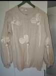 Sweter bogato zdobiony